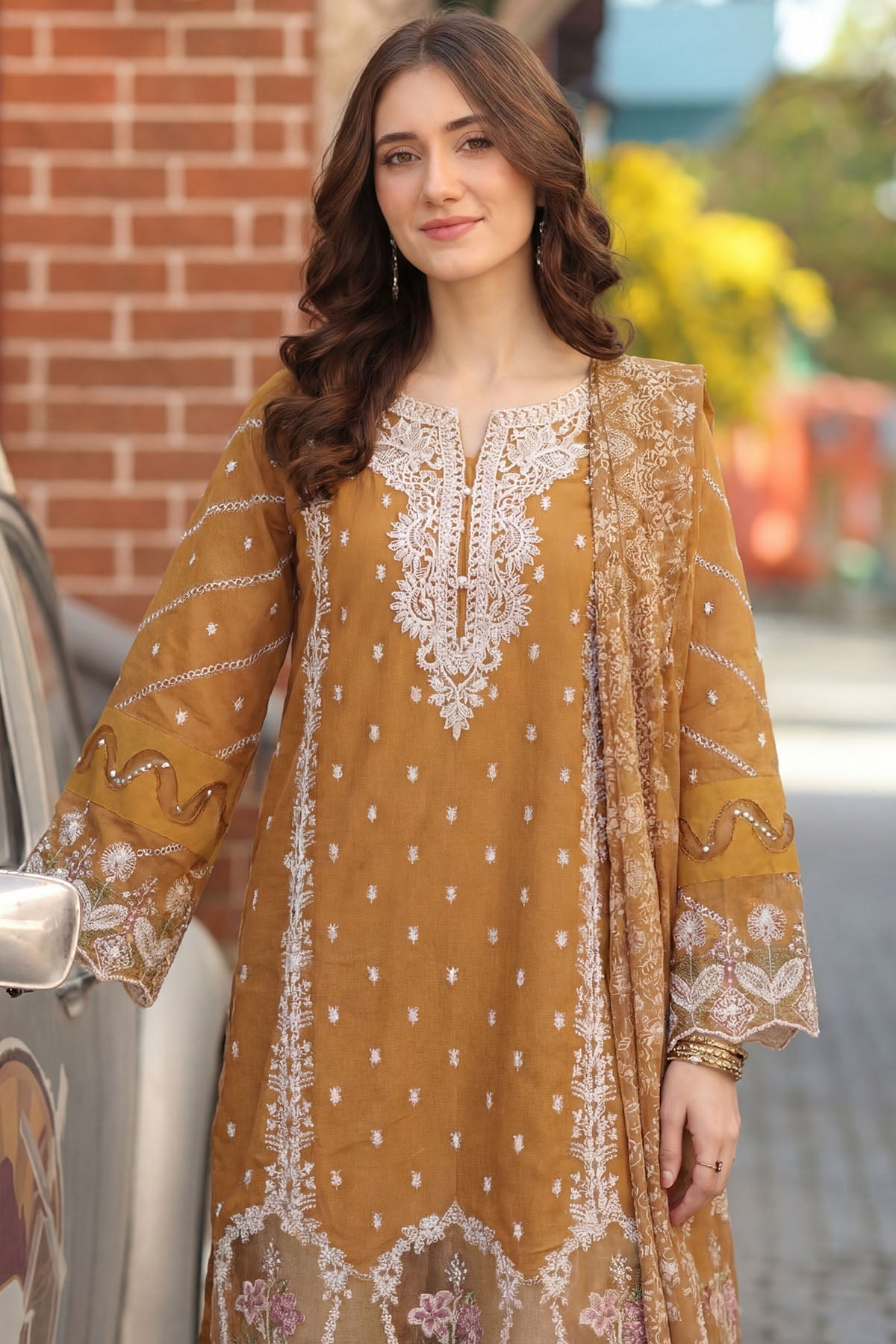 Motifz 5862-SOPHIA EMBROIDERED LAWN UNSTITCHED